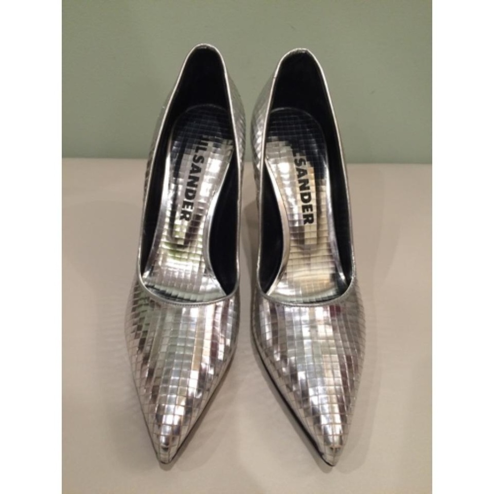 Jil Sander New Silver Pointy Toe Leather Pumps
